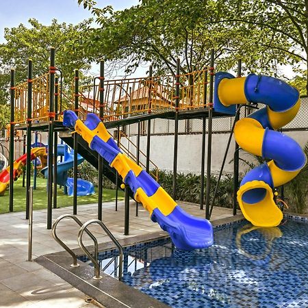 Meritas Aura Resort Lonavala Eksteriør billede