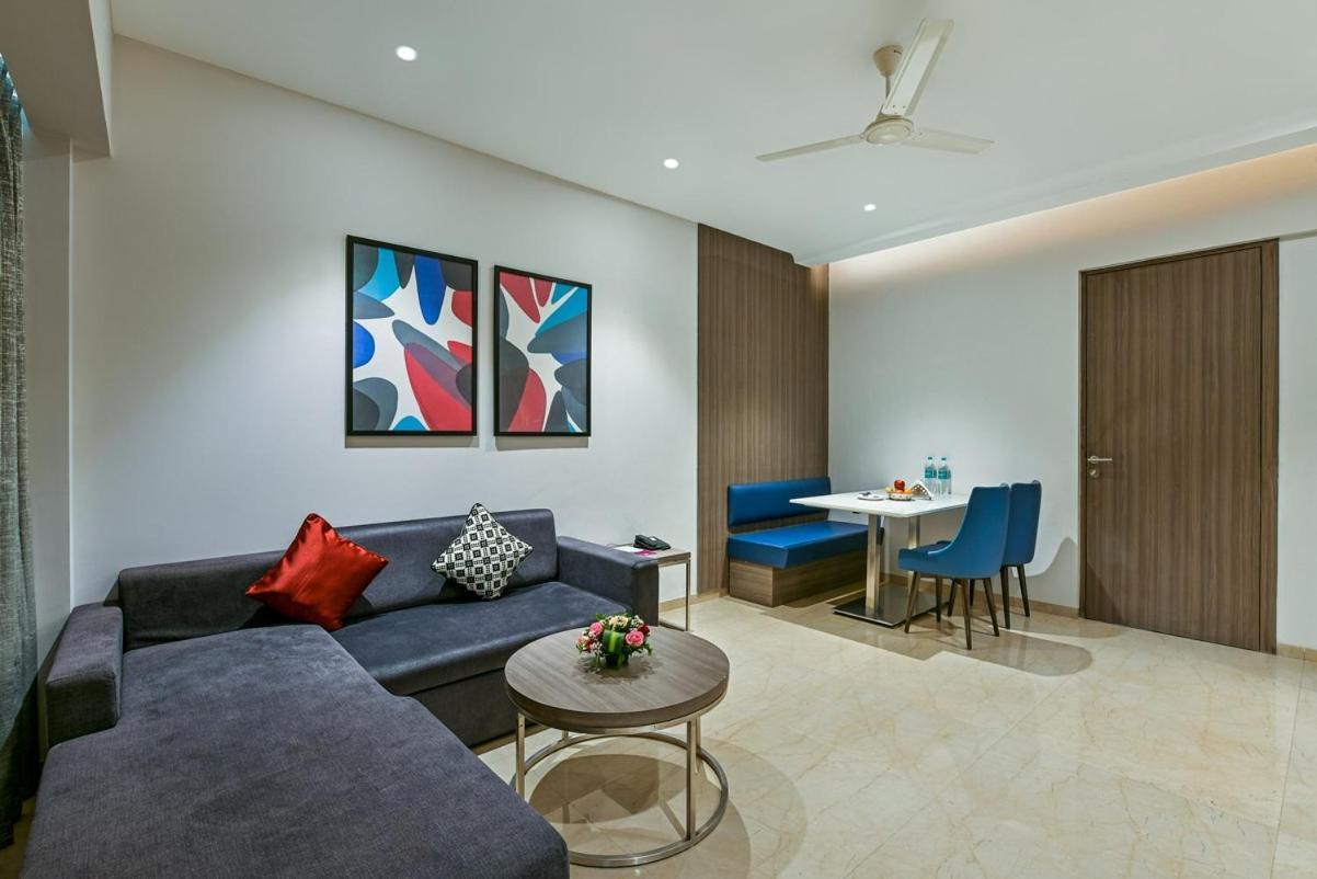 Meritas Aura Resort Lonavala Eksteriør billede